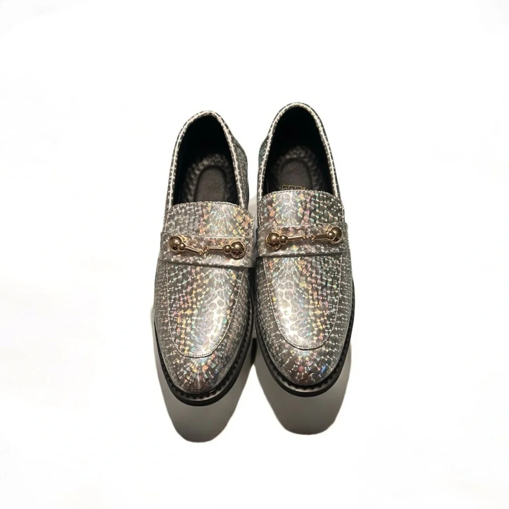 Sparkly silver shoes - Picture 1 of 2